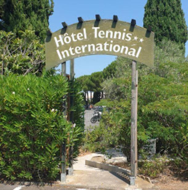 Hotel Tennis International 아그 외부 사진